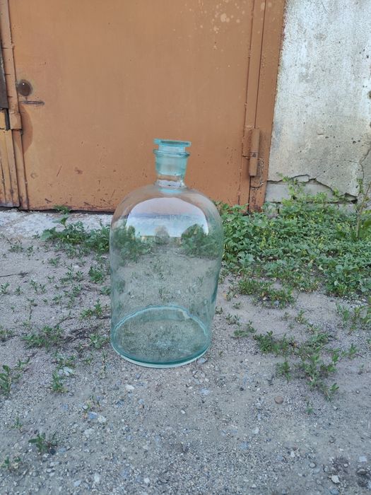 Продам бутыли винные