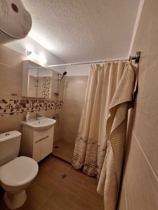 Тристаен апартамент под наем Младост 4