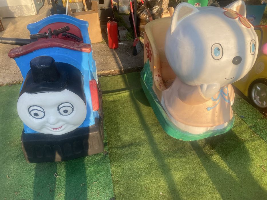 Детски клатушки с монети