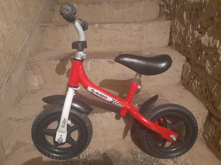 Bicicleta fara pedale penteu copii