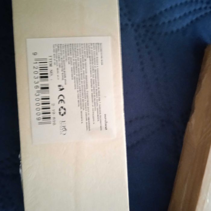 Домино в дървена кутия