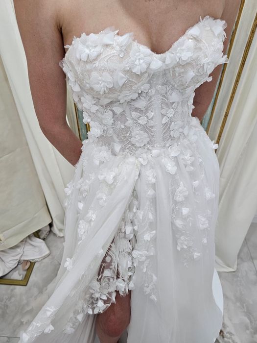 Vand rochie de mireasa
