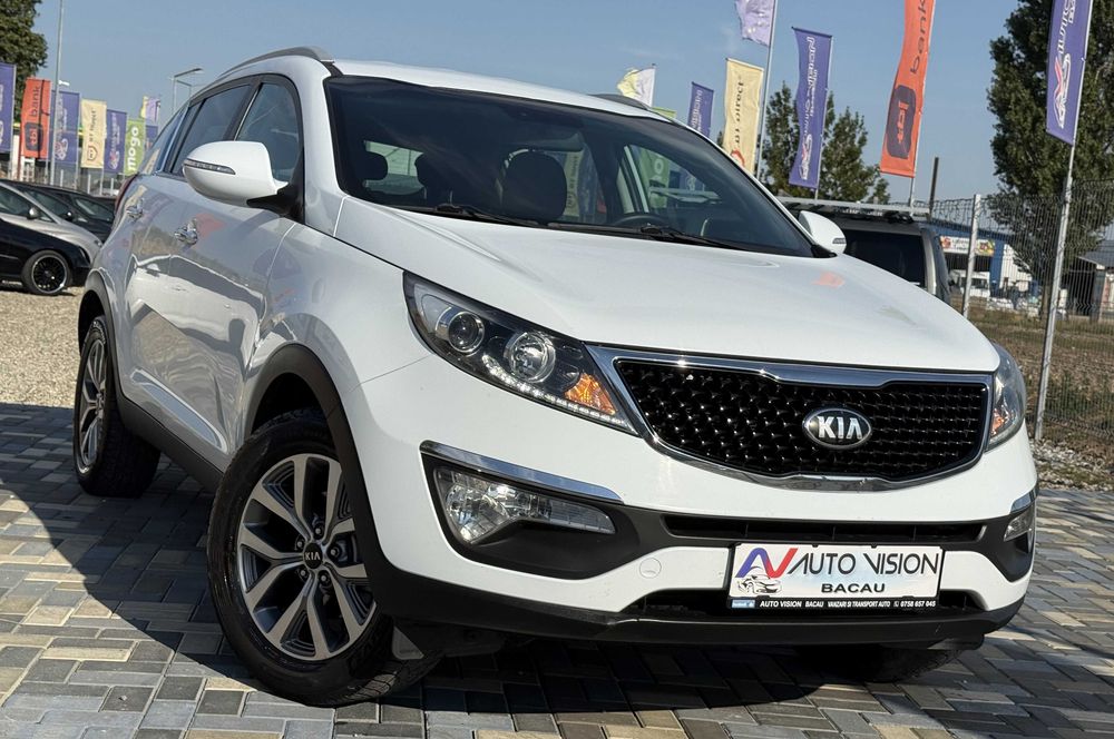 *RATE*KIA Sportage Facelift 1.6 Benzina 135Cp 11/2014 E5 LED NAV Top Inmatriculata in Romania!