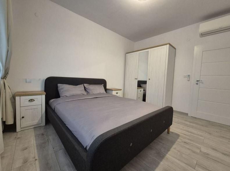 Дава се под наем Двустаен апартамент в Варна, Трошево - 70 кв.м за 698.19 € - Снимка #1