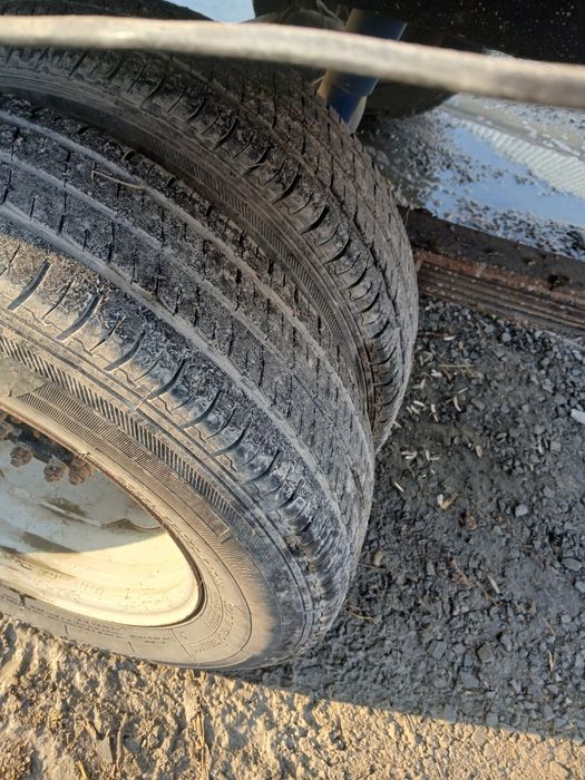 Ford bortovoy 1990-yil gaz