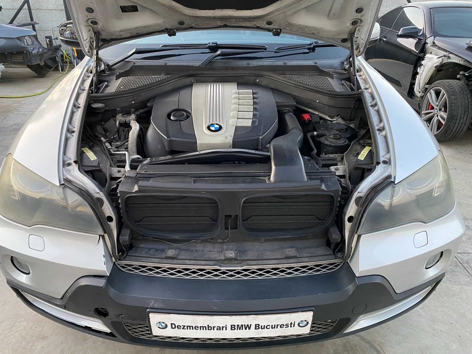 Dezmembrez BMW X5 E70 3.0sd 286cp 2008
