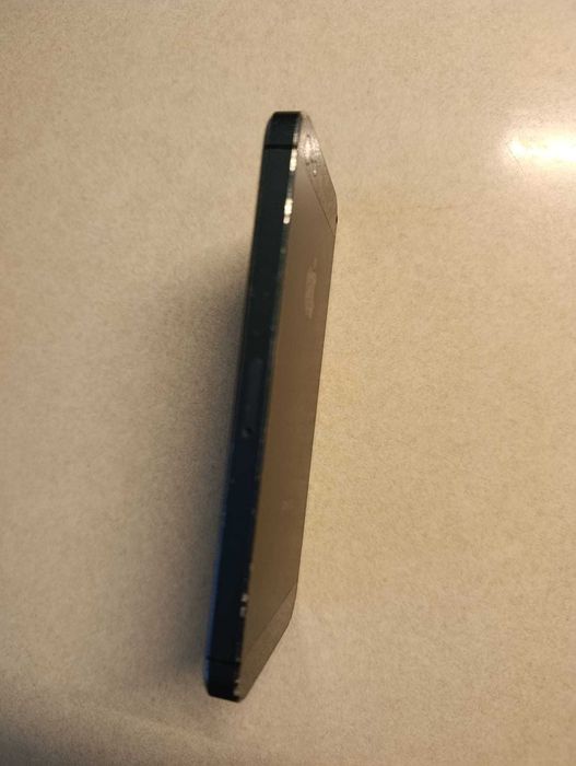 Vand Iphone 5 sh pentru piese
