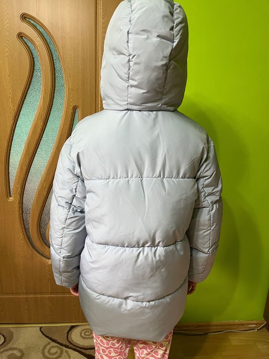 Jacheta puf bleu ,Zara ,noua, pentru fete 11-12 ani