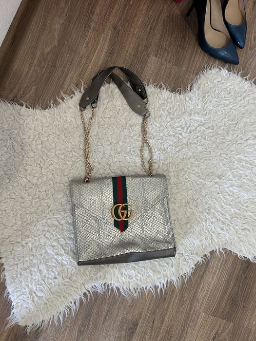 Чисто нови чанти zara bershka