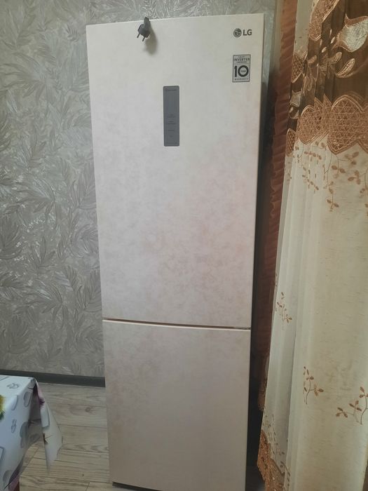 Холодильник LG б/у