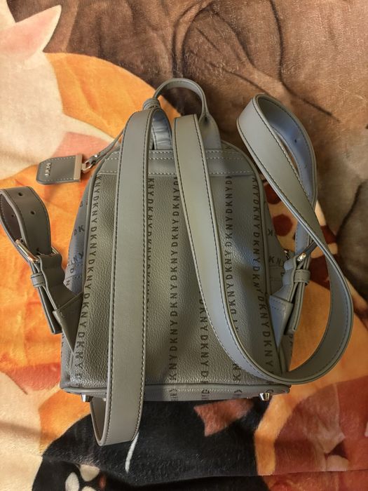 rucsac mic de piele  DKNY