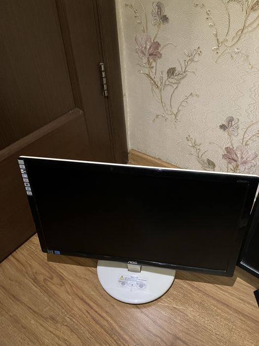 Мониторы 2 шт рабочие DEL и AOC