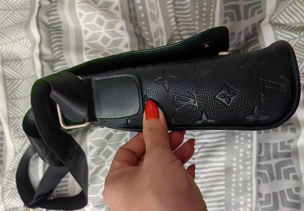 Уникална   Louis  Vuitton