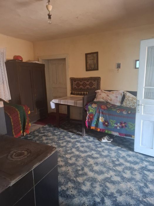 Vând  Casă  la  țară