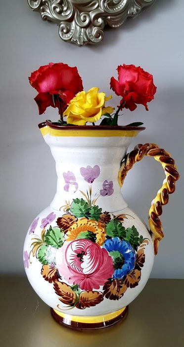 Vas vechi din ceramică italiană glazurata