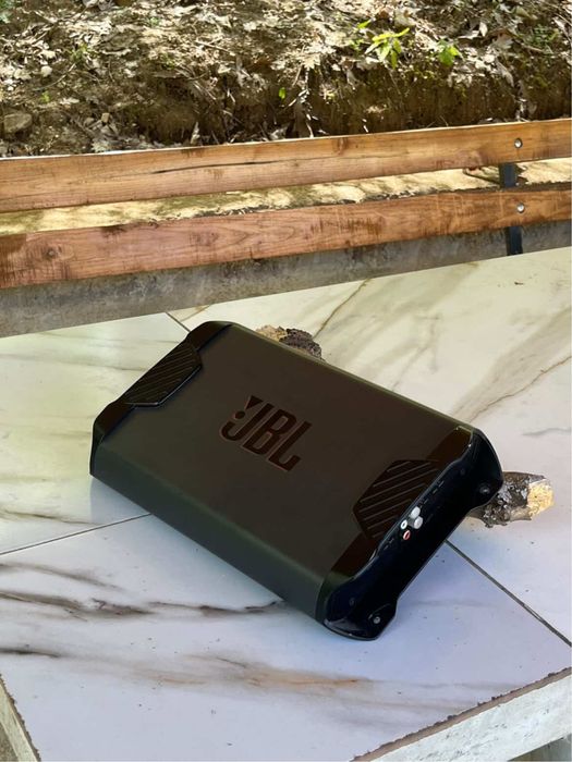 Усилвател JBL 1000w