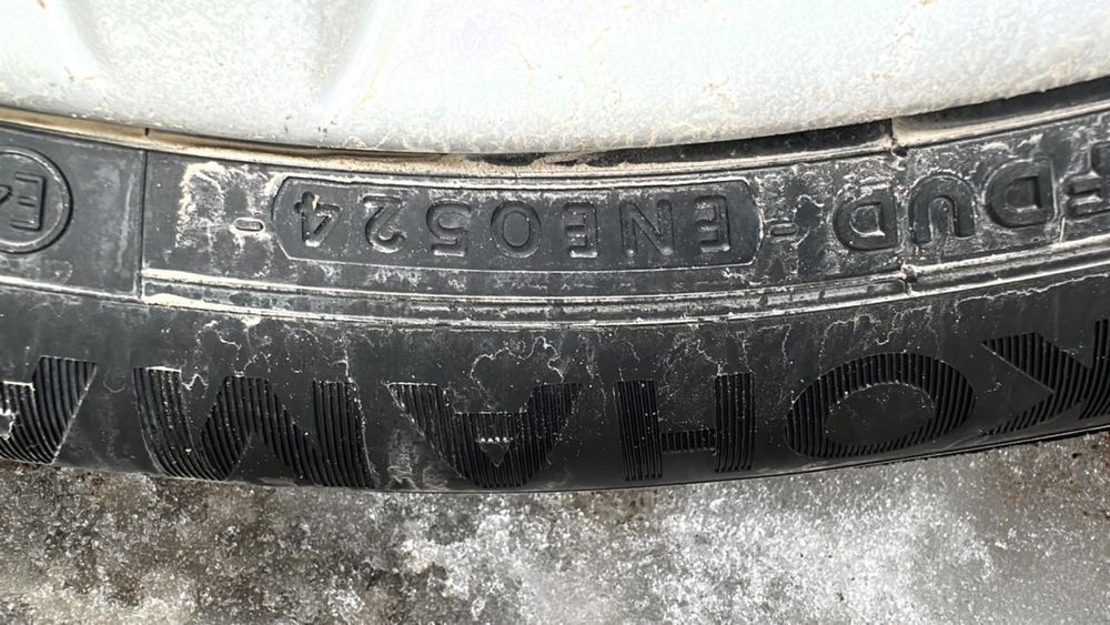 Диски шинами в хорошем состояний