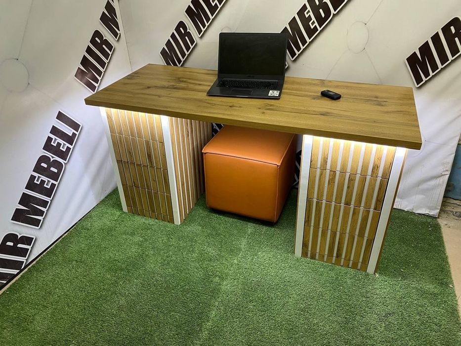 Стол рабочий офисный очень красивый удобный стильный