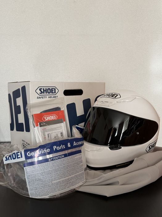 Cască moto SHOEI NXR, marime M (57-58cm)+vizieră fumurie, in cutie.