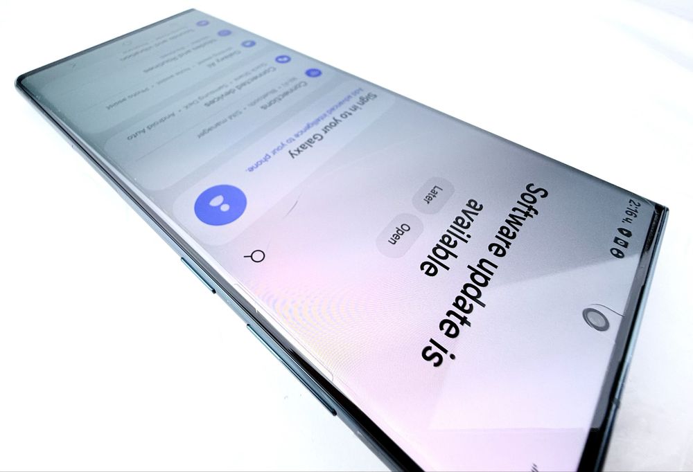 Samsung Galaxy S22 Ultra 5G 256GB 8RAM Green Отличен!