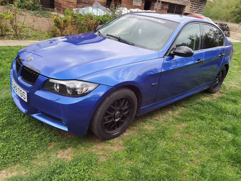 Vând bmw seria 3 320i