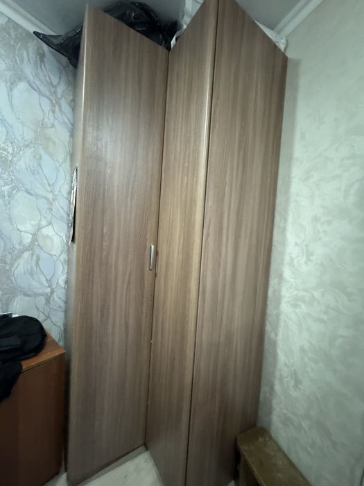 Шкаф угловой для одежды