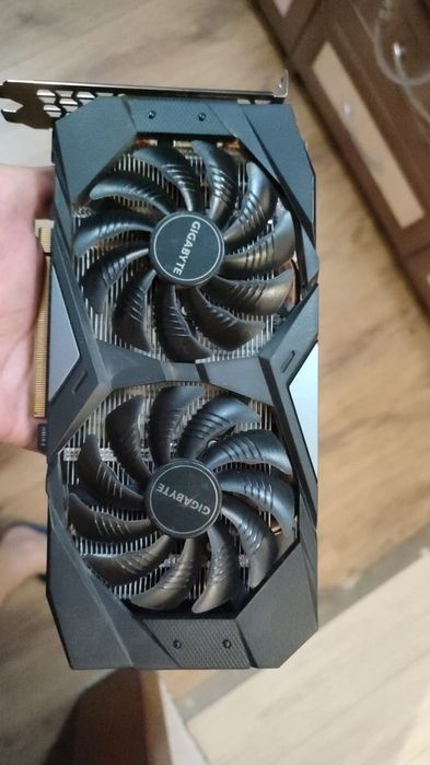 Продам видеокарту RTX 2060