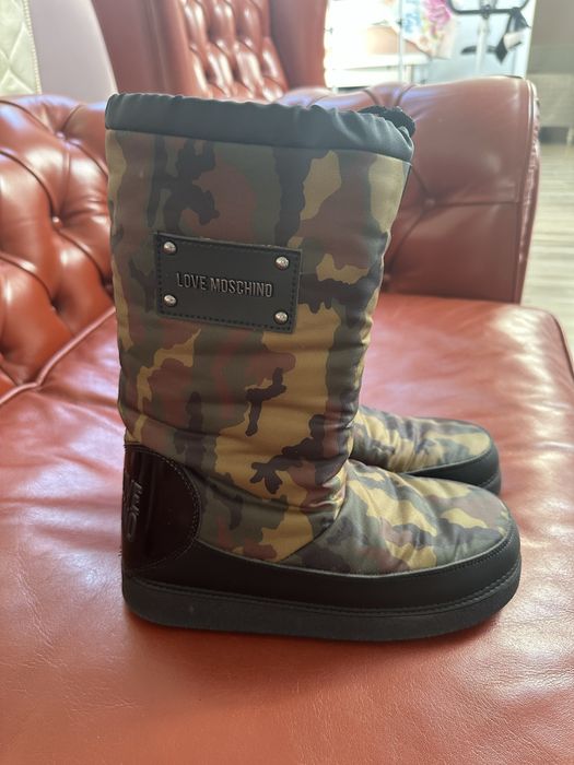Ghete de zapada Love Moschino, noi, fara etichete, marimea 37-38.
