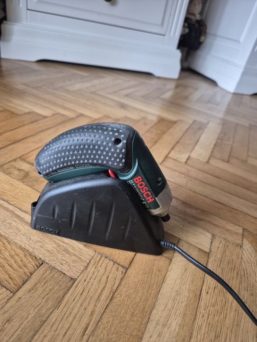 Surubelnita electrica Bosch ixo