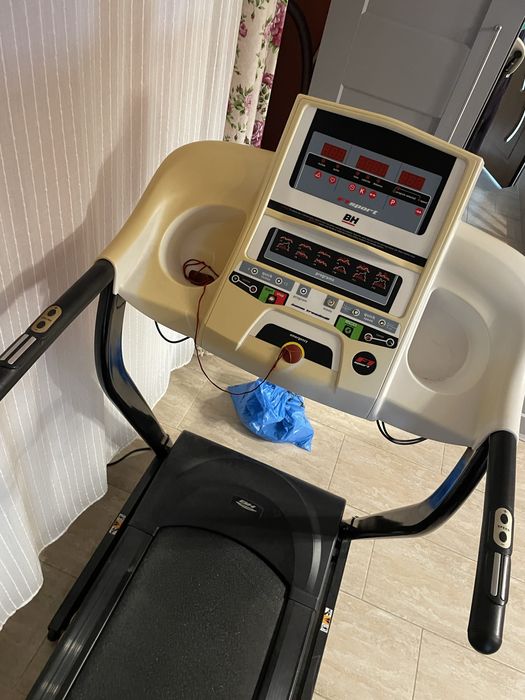 Se vinde Banda de alergare BH