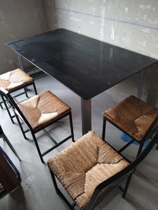 Masa de sticla+ 4 scaune