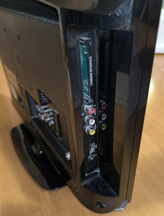 Телевизор PHILIPS 19" LED