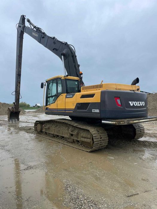 Excavator Volvo EC300DL – Brat lung 18 M , 33 Tone