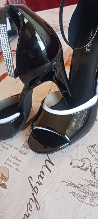 Дамски  сандали на ток 40 номер