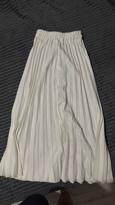 Отдам женсую одежда недорого