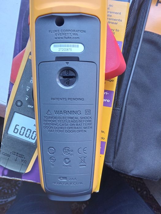 Fluke 373 
Диапазон измерени