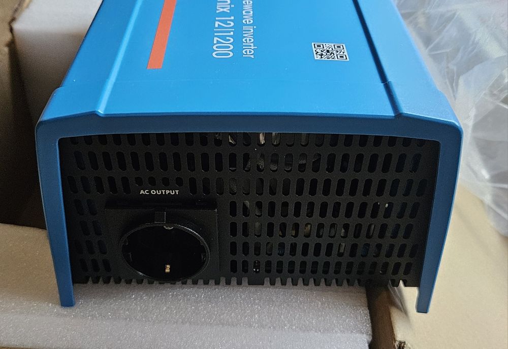 Инвертор Victron 12/1200