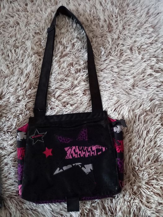 Продавам детски чантички