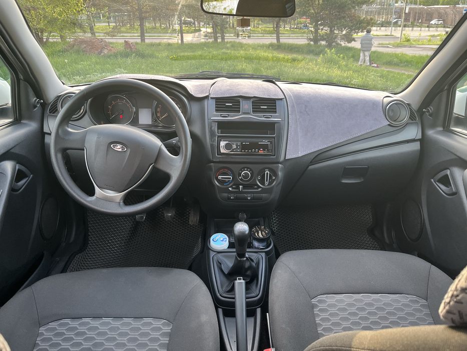 Lada granta fl liftback