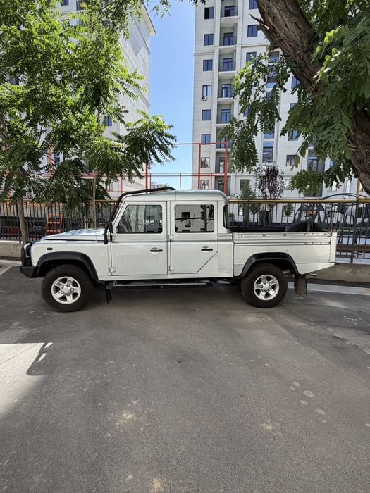 Land Rover DEFENDER 110 Crew Cab продается