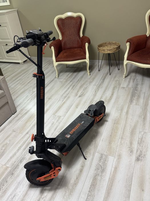Trotineta Electrică Kamikaze K1 Plus - Rapidă și cu Autonomie Mare