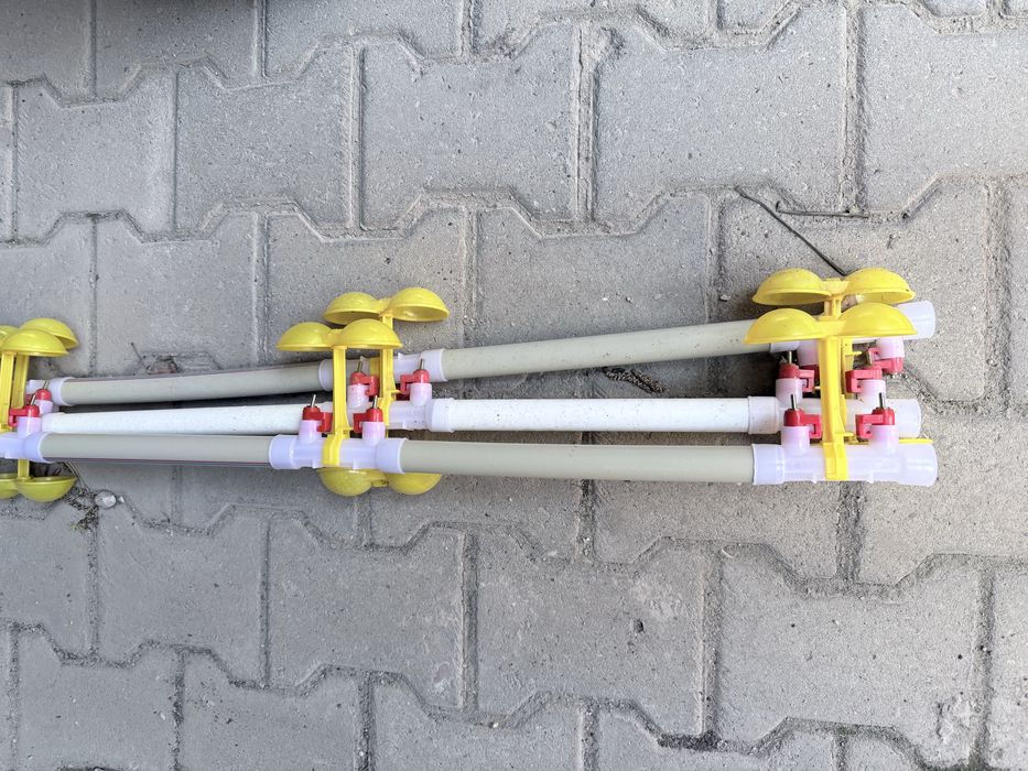 Продам поилки для кур для бройлеров