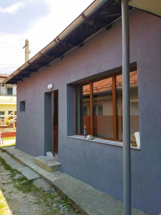 Faiantar, gresier, rigipsar, zugrav, amenajari interioare