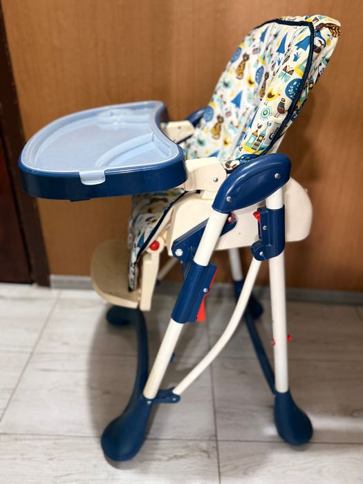 Продавам столче за хранене