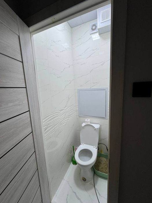 Чиланзар 17.  Срочно Продается. 2 Х комнатная С ремонтом