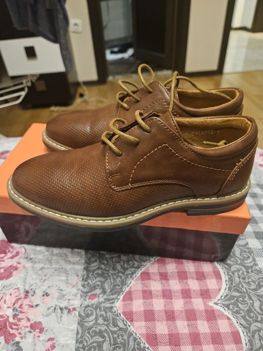 Официални обувки за момче