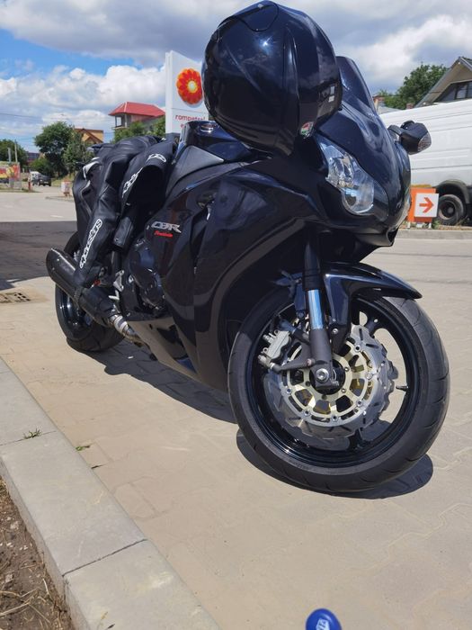 Honda cbr 1000rr