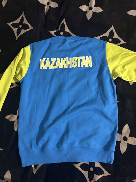 Кофта Казахстан Mizuno
