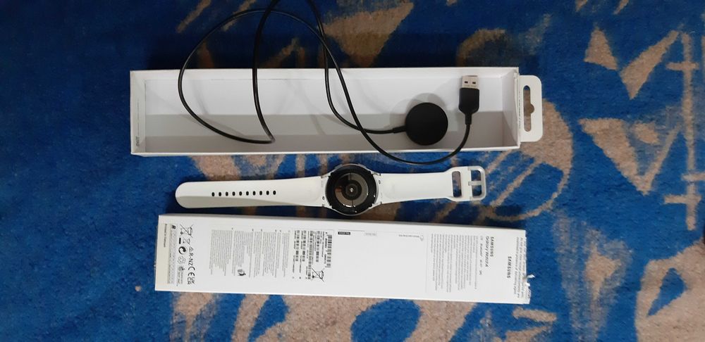 Samsung Galaxy Watch 4 (диаметър 40 мм)