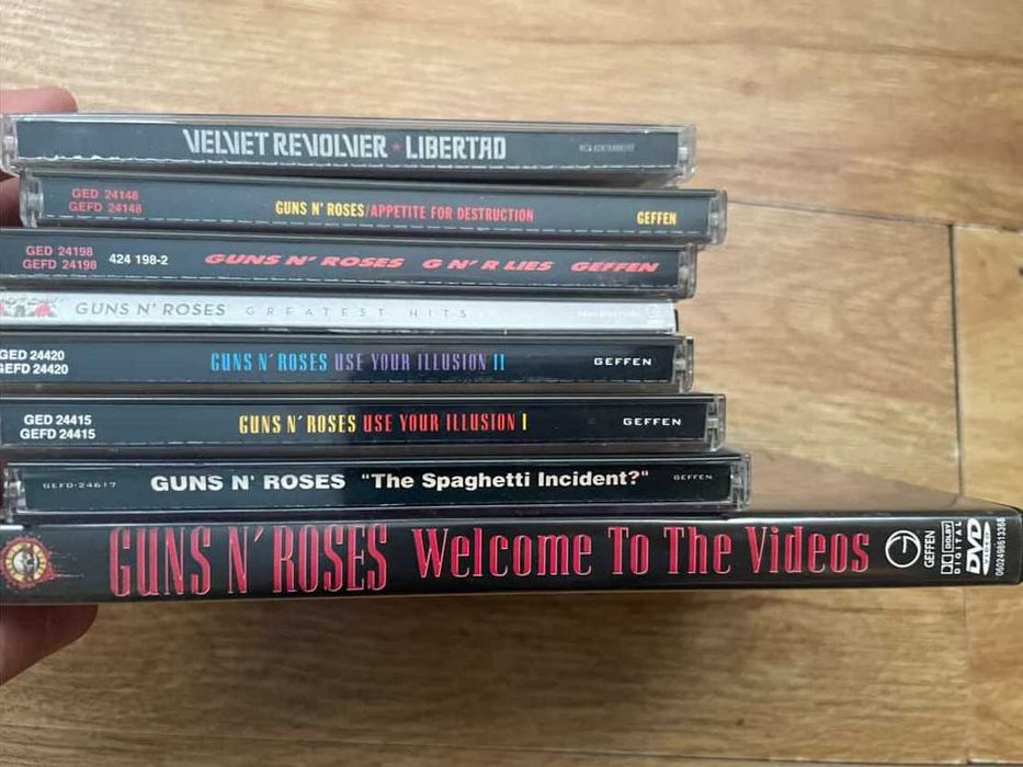 Colectie 8 cd-uri GUNS N' ROSES Velvet Revolver